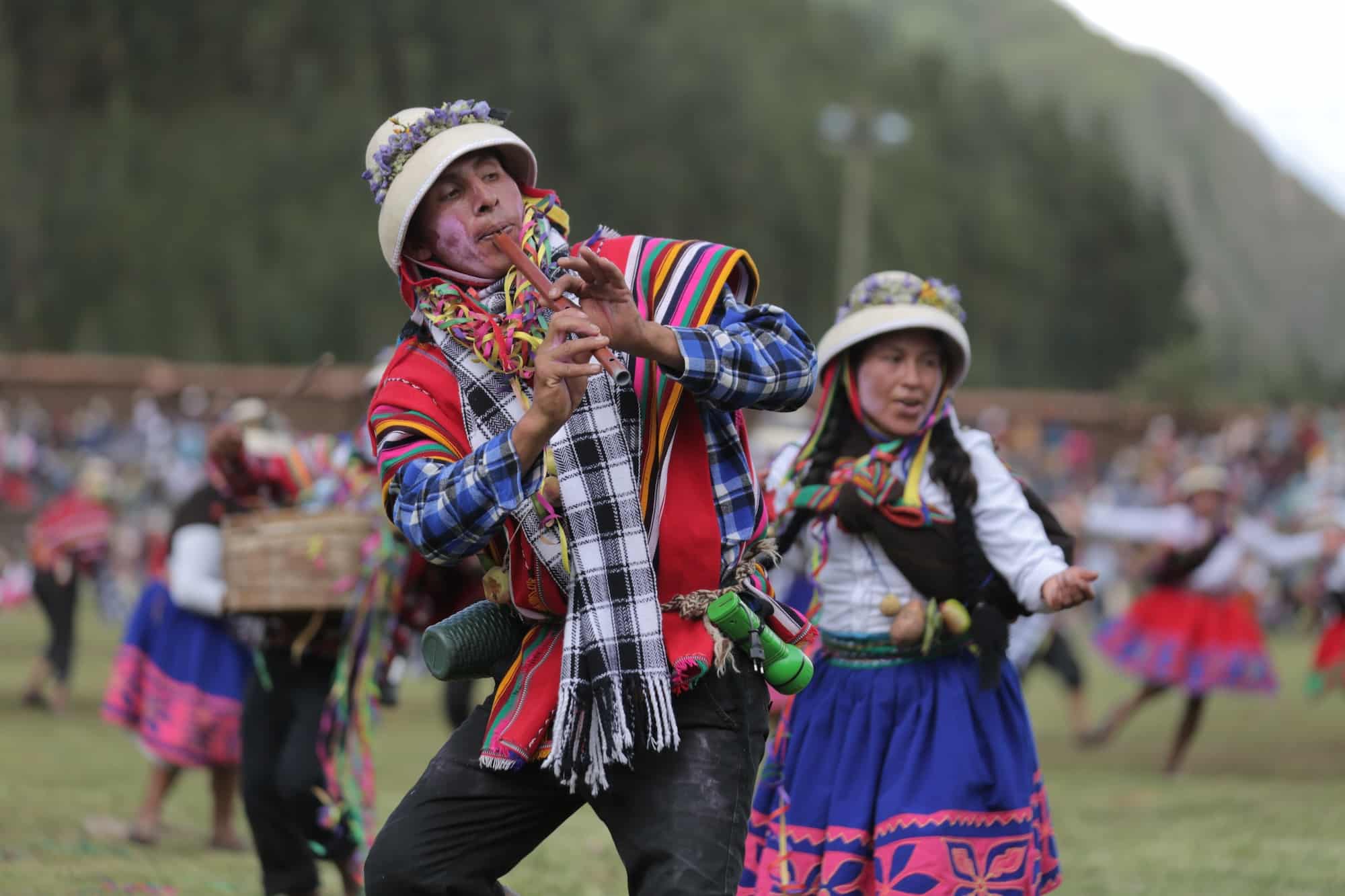 Musicians in traditional clothing